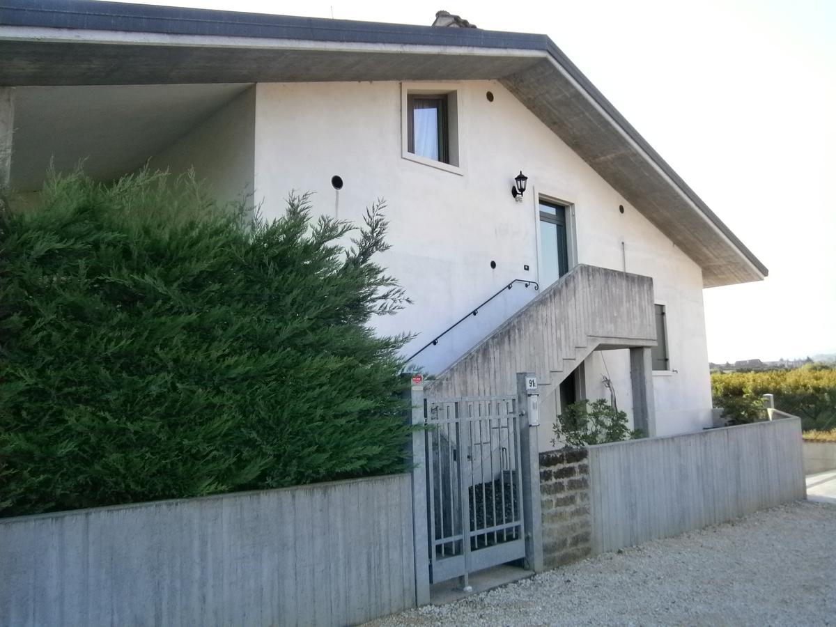 Appartamenti Sapori Di Campagna Pescantina Exterior foto